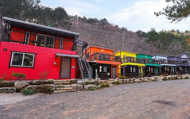 Inje Baekdam Rainbow Pension