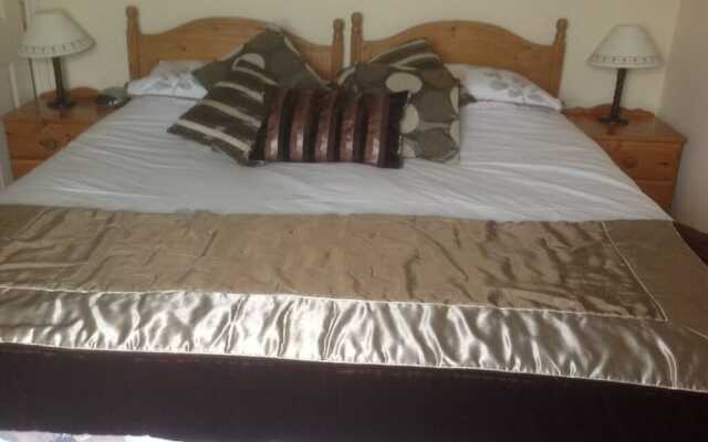 Cadwgan House Hotel
