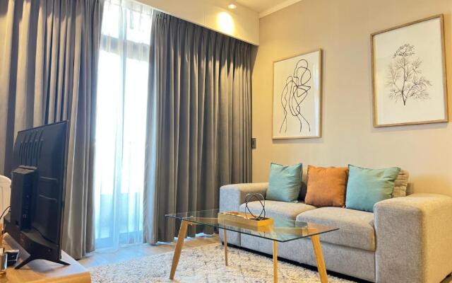 519 Menlyn Maine Trilogy