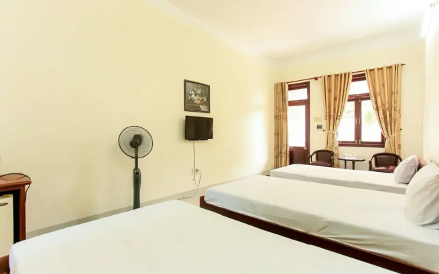 OYO 810 My Khe Hotel