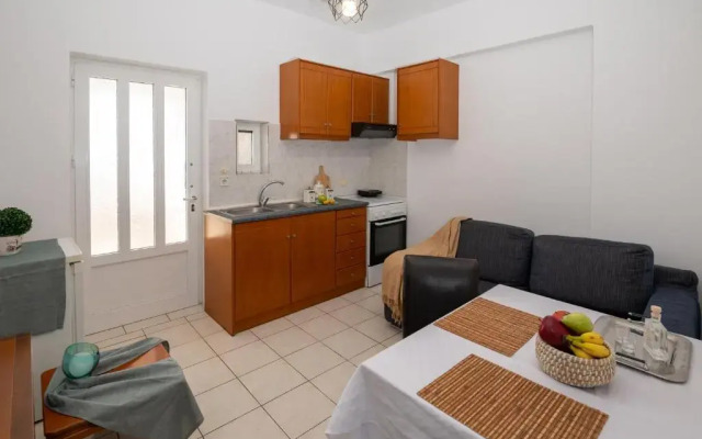 Zenia House