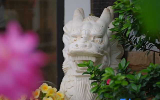 Yunqi Chinese Inn (Dianchi Lake Haigeng Dam)