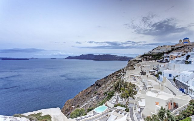 Mystique, a Luxury Collection Hotel, Santorini