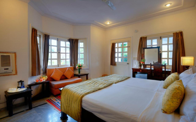 Tiger Den Resort