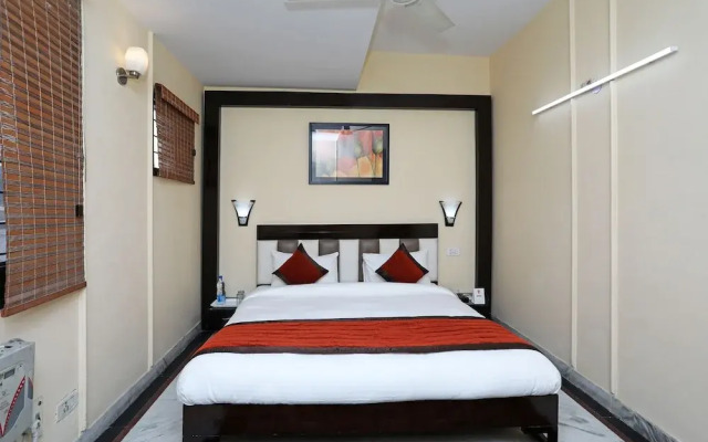 OYO 10057 Hotel Laksh Residency