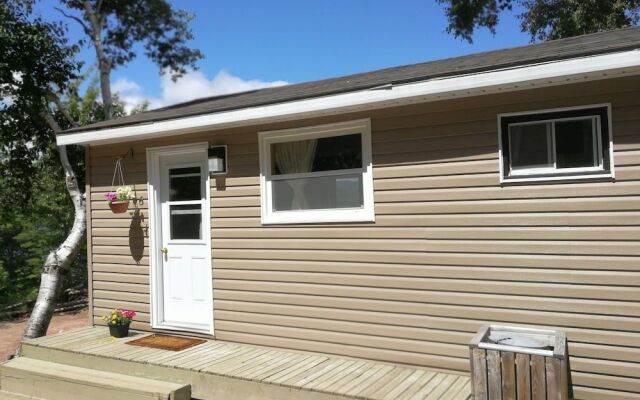 Knotty Pine Cottages