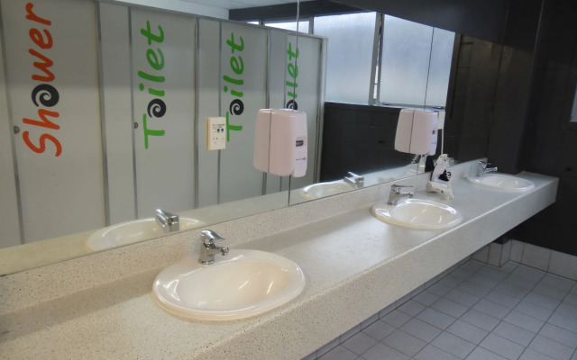 Rock Solid Backpackers Rotorua