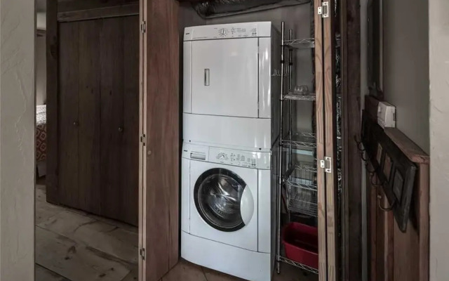 Riverside Dreams - Three Bedroom Cabin