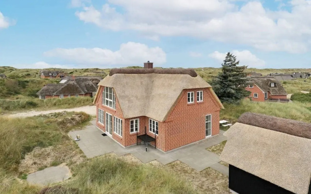 8 Person Holiday Home in Blavand