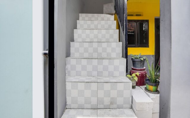 Hotel O Kost 2 Putra Syariah