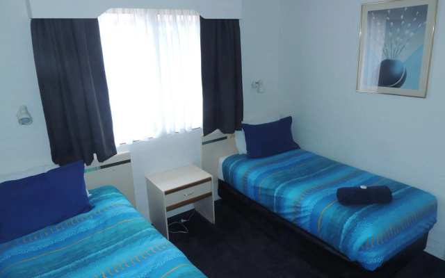 Argyle Terrace Motor Inn – Guest Rooms – Batemans Bay