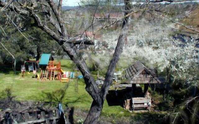 Robins Nest Bed & Breakfast