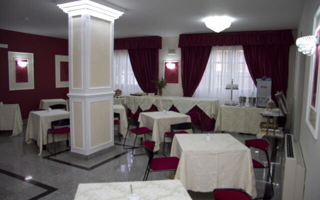 Green Park Hotel
