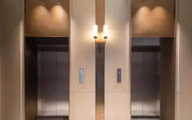 City Convenience Hotel (Xiaogan East Railway Station Yintai City Branch)