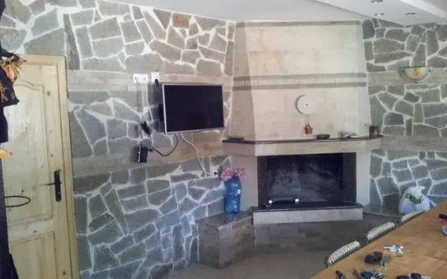 Zornica House