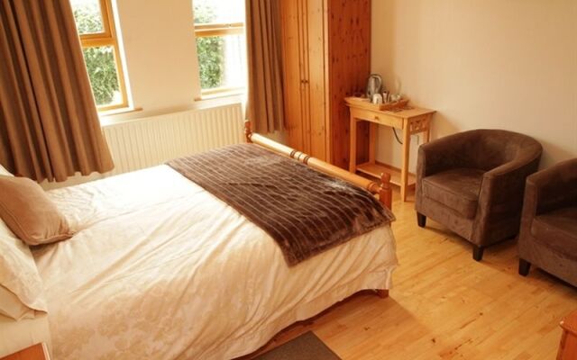 Kilmail Country Chalet