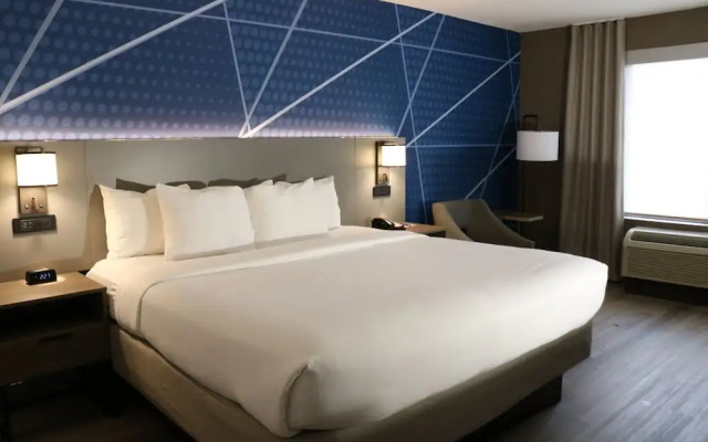 Holiday Inn DANBURY-BETHEL @ I-84