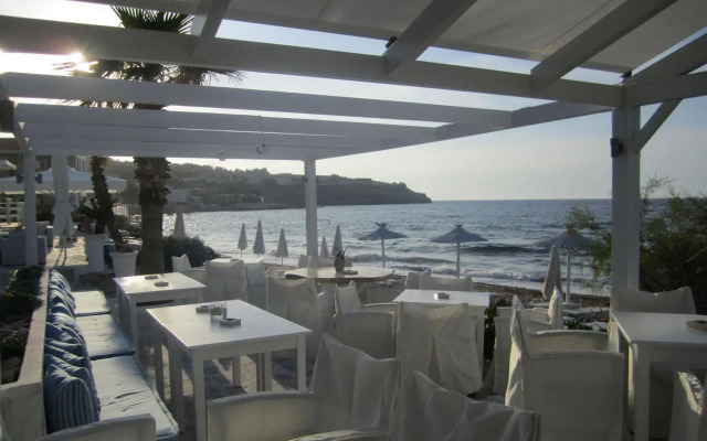 Petradi Beach Lounge Hotel