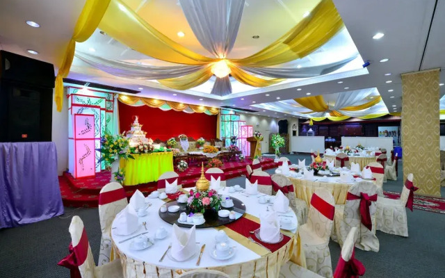 Central Hotel Yangon