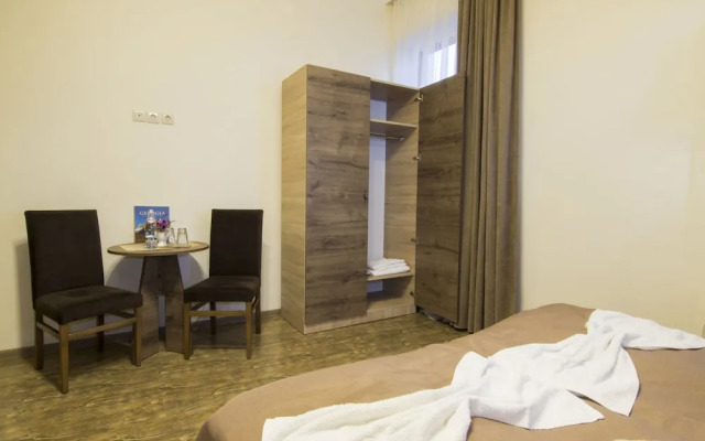Guest House - MK