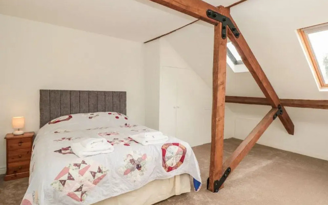 Lower Norton Apartment