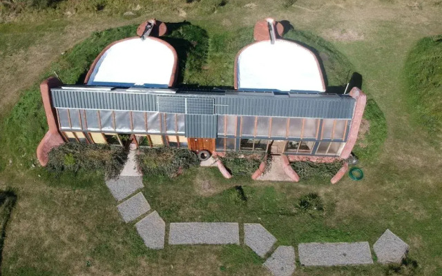 Caliu Earthship Ecolodge