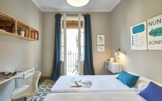 BeBarceloner Sants Apartments