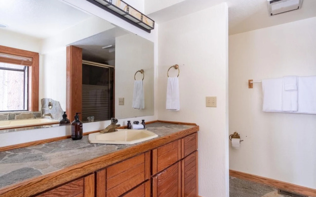 Tarly in Incline Village