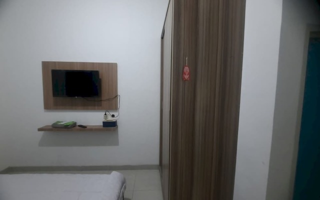OYO 93870 Damai Guest House Cirebon