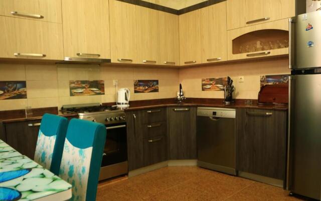 Rainbow Rooms Apart Hotel