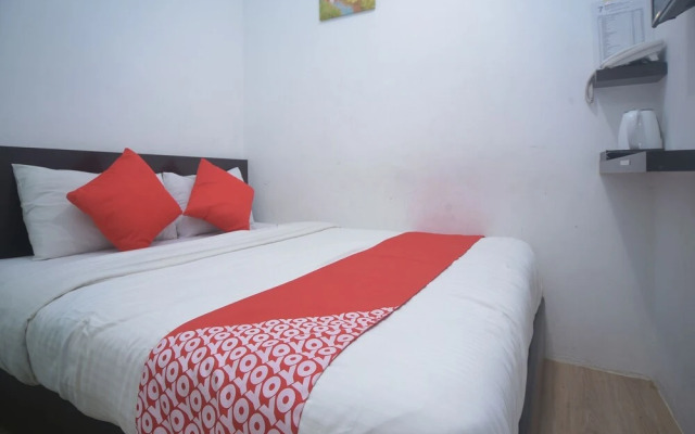 OYO 89590 Hotel Foong Inn
