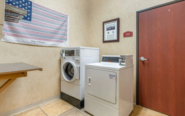 Comfort Suites Gallup East Route 66 and I-40