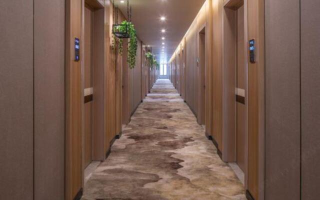 Taizhou GTALLIN Light Luxury Hotel (Jiaojiang Shifu Avenue)