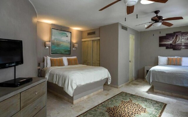 Sunny Vacation Villa 92