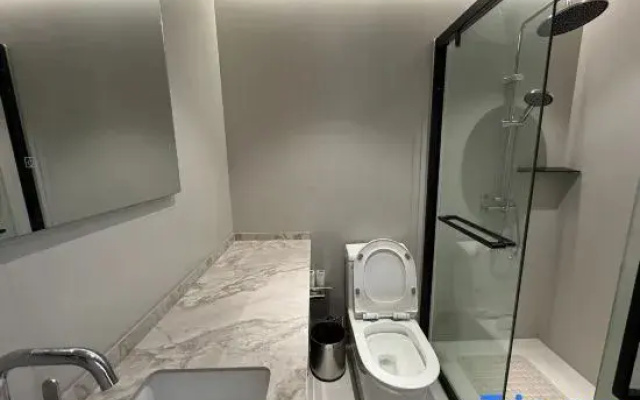 Youfeng Hotel (Pujiang Qiyun Center)