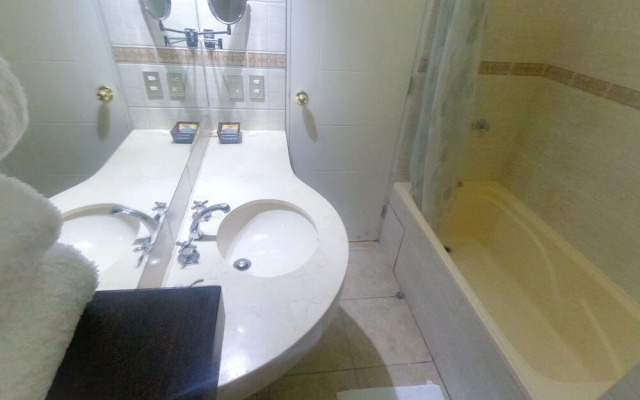 1302 - Exclusive, one step away from San Isidro