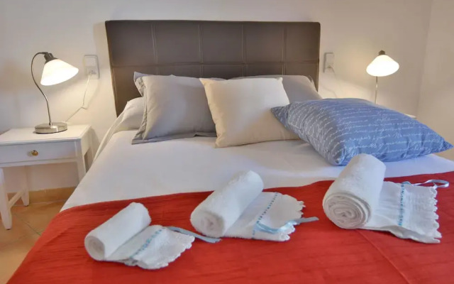 Mallorca Town House with Pool Beaches 20 Mints