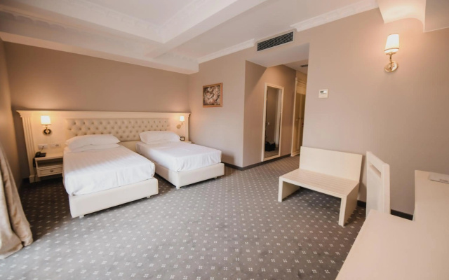 Lot Boutique Hotel - Image 3