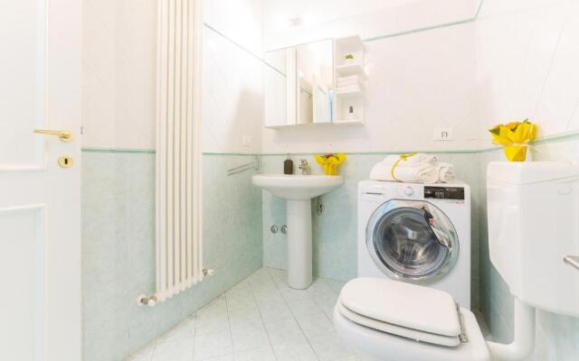 University Apartment con parcheggio e giardino