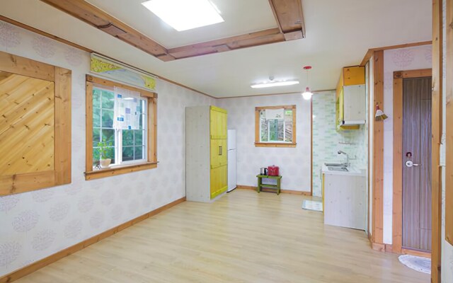 Jecheon Wood Nest Pension