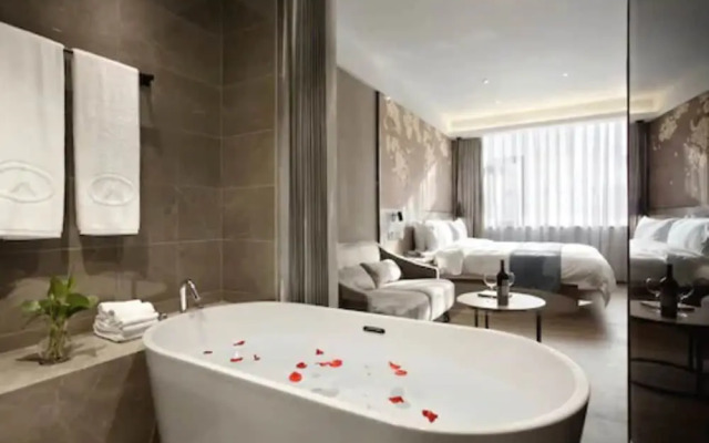 Hanyong Hotel