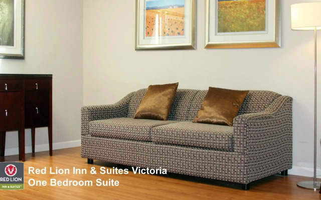 Red Lion Inn and Suites