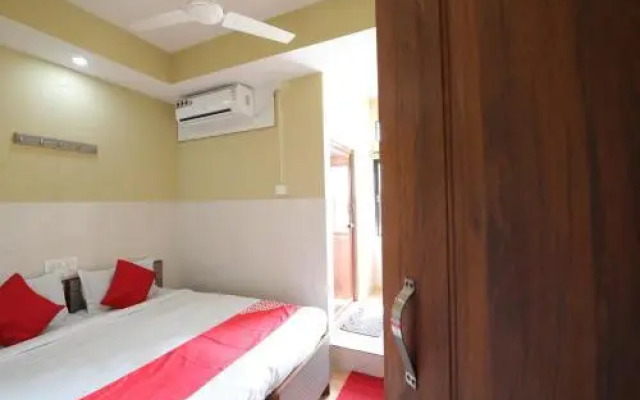 Varadashree Comforts By OYO Rooms