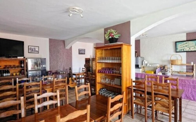 Hotel Alata