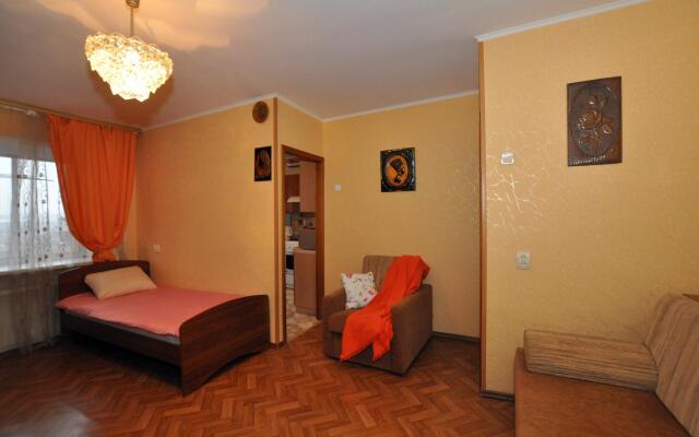 Любава на улице Мезенцева