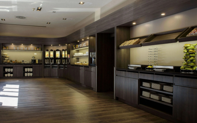 Martin's Brugge - Image 2