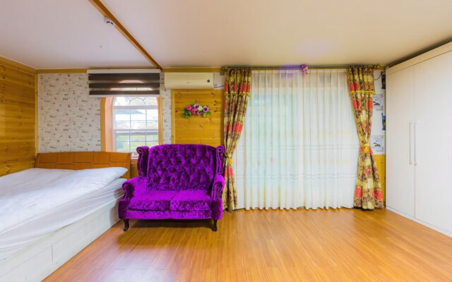 Yangpyeong Wide-garden House Pension