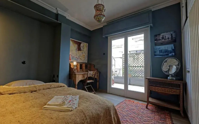 Athens noir: 1920s vibe on the East Mediterranean