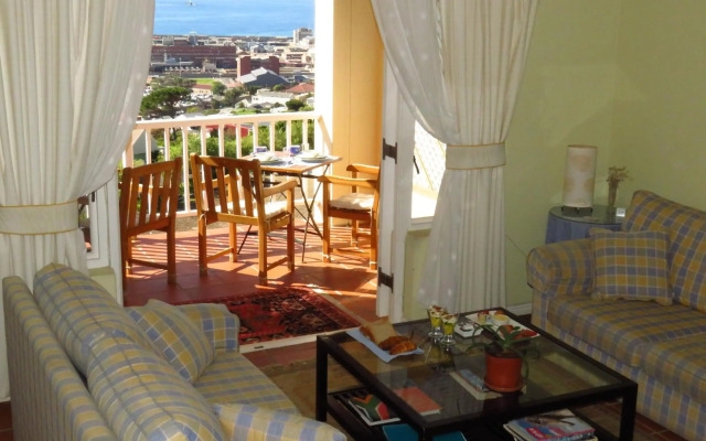 Albatross Guest House