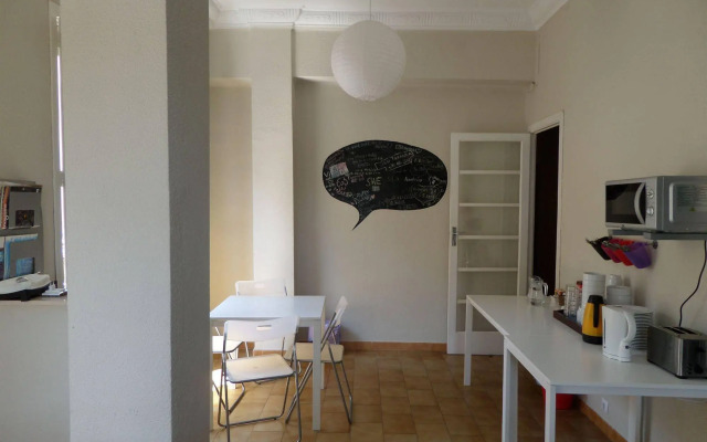 Russafa Youth Hostel